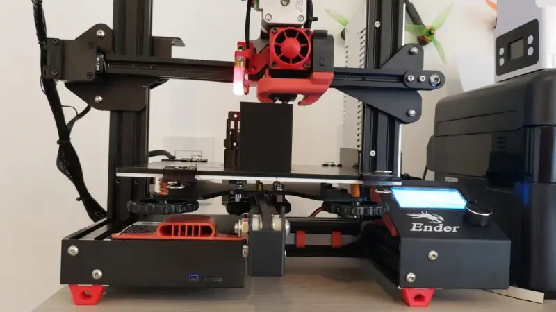 Drukarka 3D Ender z aktualnym ender 3 firmware, gotowa do druku.